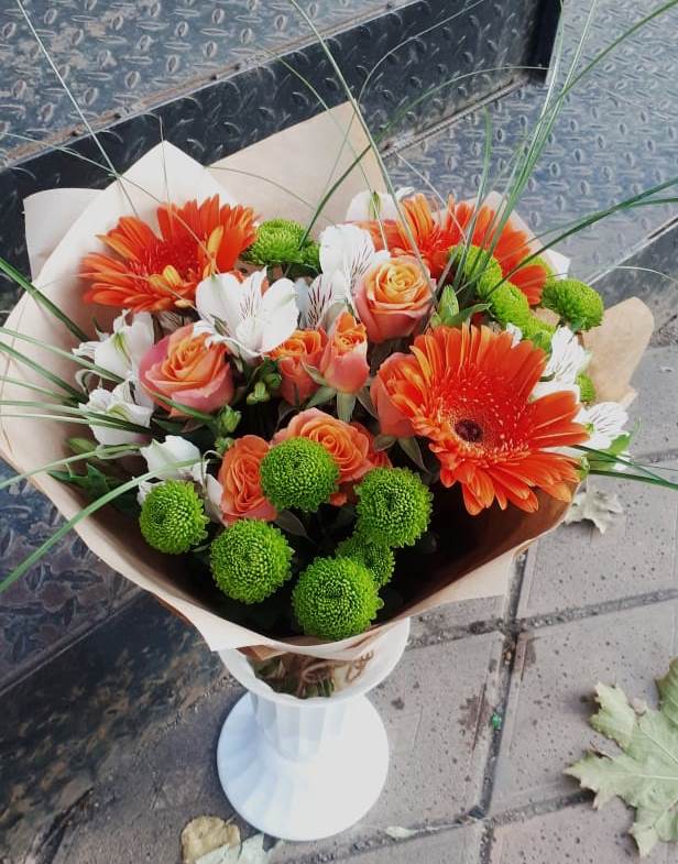 Букет цветов из: Герберы, Хризантемы, Альстромерии и Розы в Темнолесской