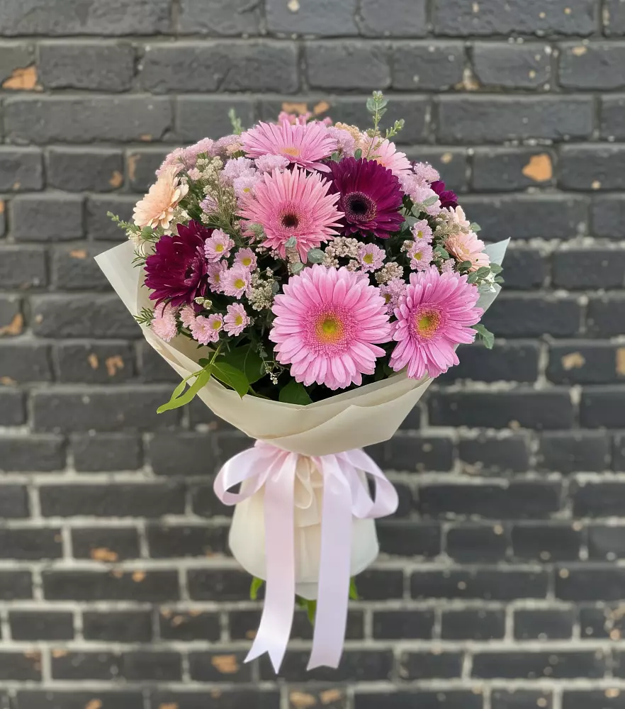 Букет цветов из: Герберы и Хризантемы в Темнолесской