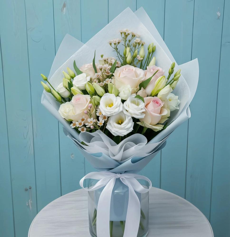 Букет цветов из: Розы и Лизиантусы в Темнолесской