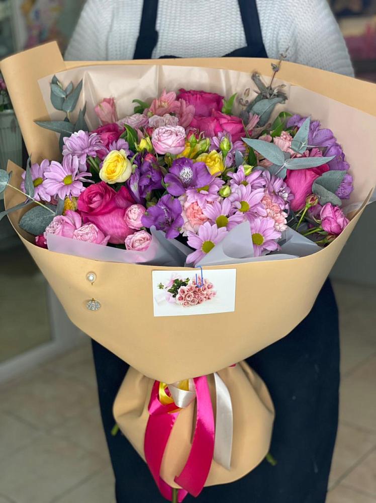 Букет цветов из: Хризантемы, Гвоздики и Альстромерии в Темнолесской