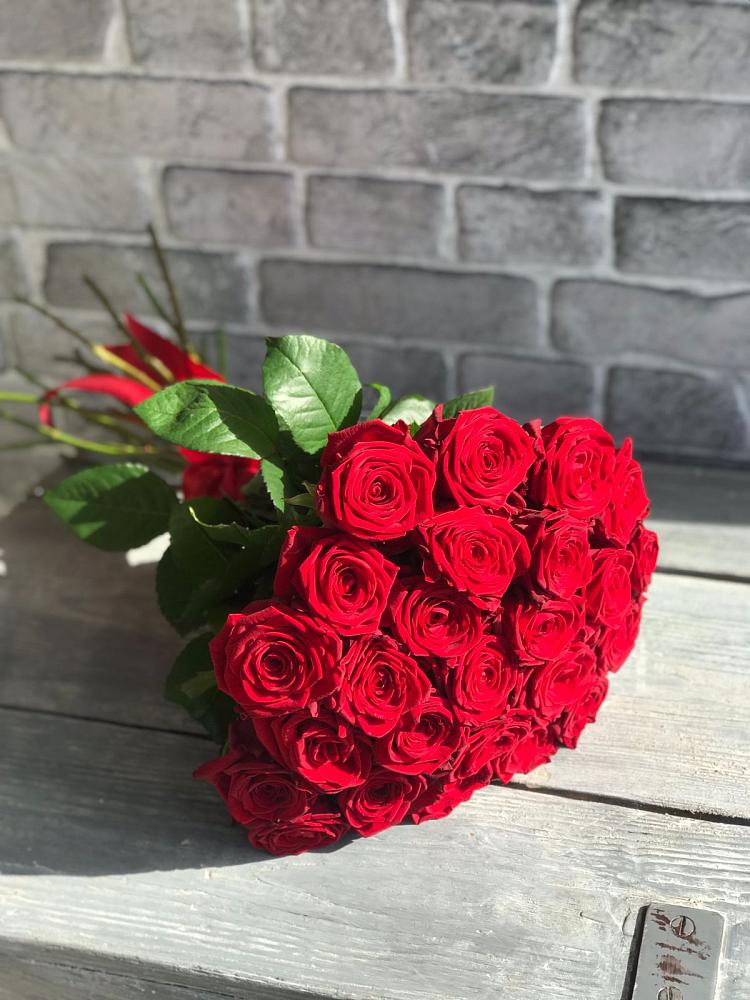 Букет Красные розы Фридом в Темнолесской
