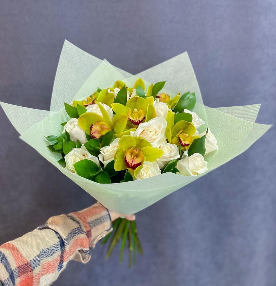 Букет цветов из: Орхидеи и Розы в Темнолесской