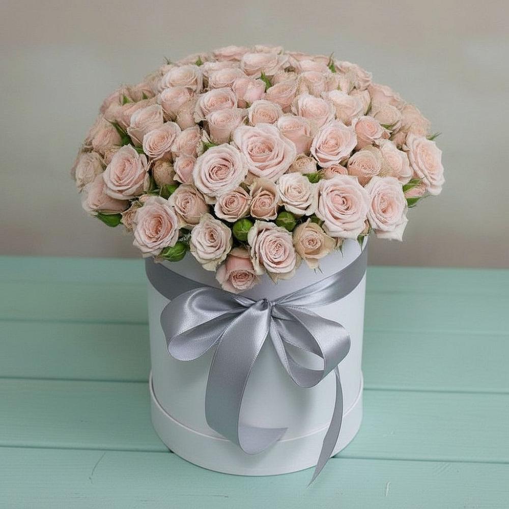 Композиция утонченная красота в Темнолесской Цветочная композиция из Розы в шляпной коробке в Темнолесской